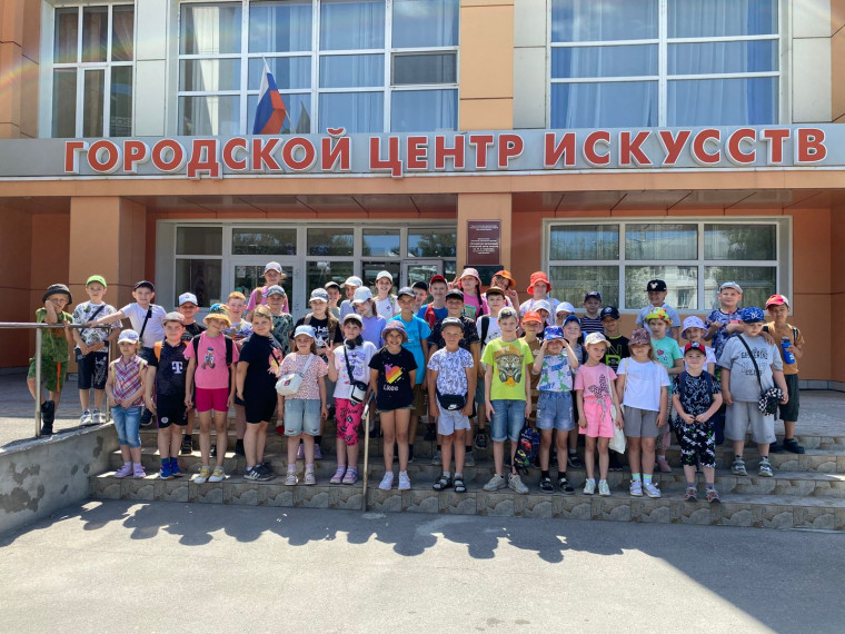 В МАОУ СОШ № 25 открылась летняя площадка: веселье, отдых и новые друзья!.